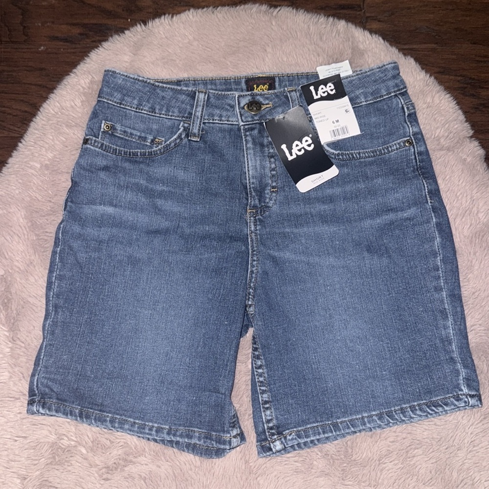 Lee blue jean denim shorts women’s short mid rise toned up button zip pockets 6M - Picture 2 of 12